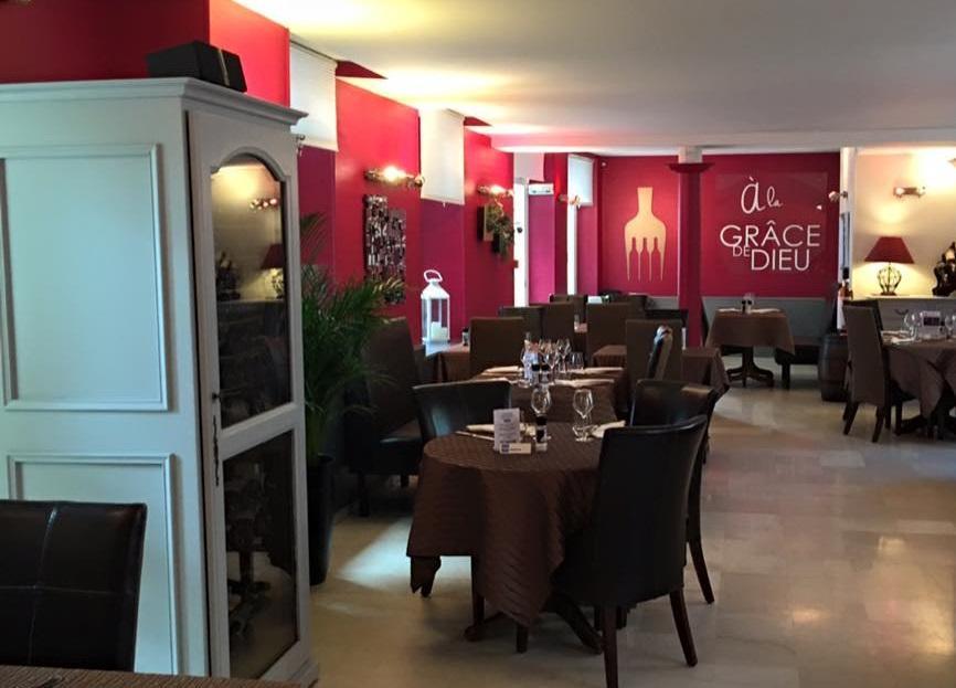 Hotel A La Grace De Dieu قلعة بري-كومت-روبير المظهر الخارجي الصورة